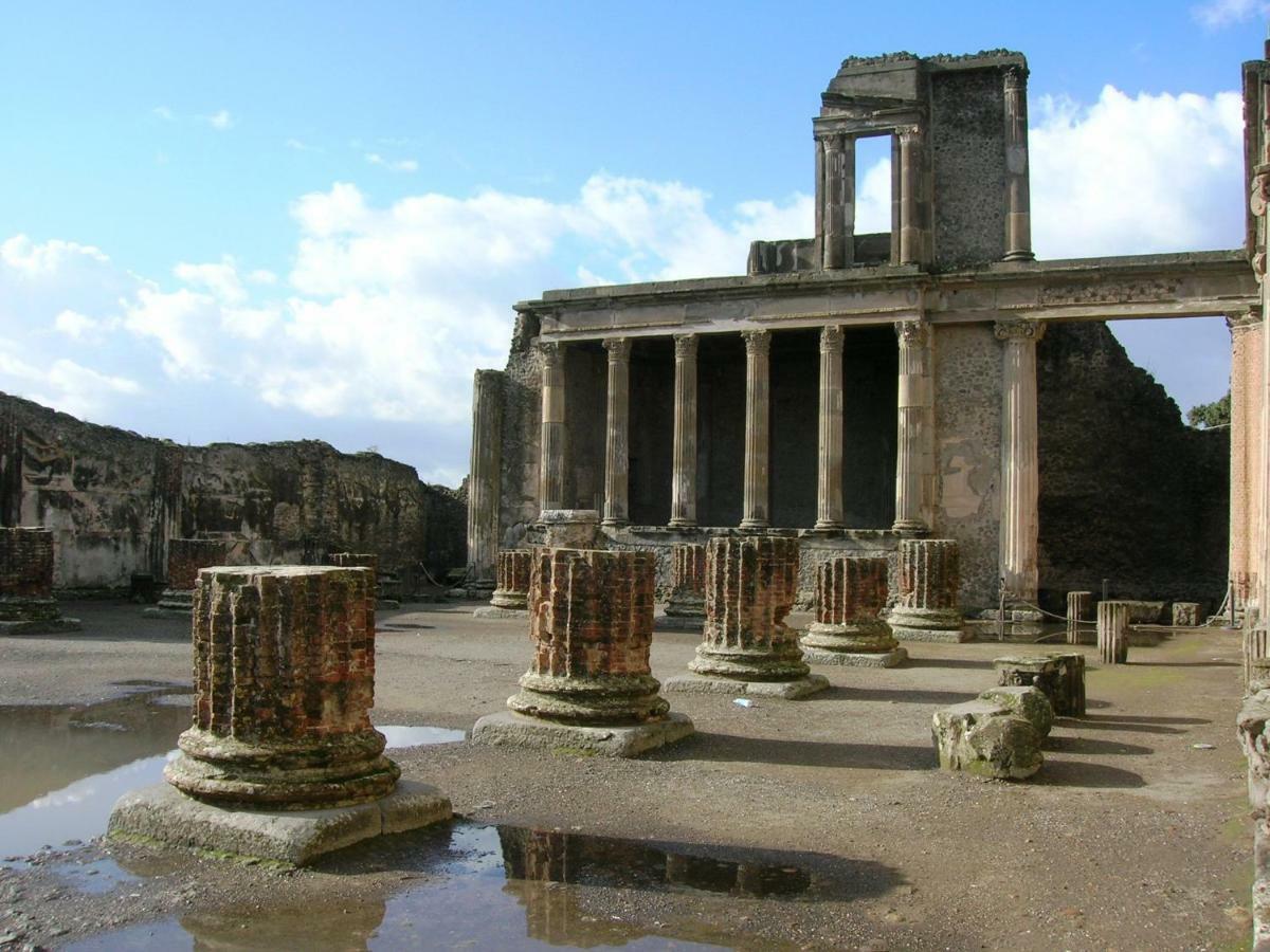 Tra Amalfi, Pompei, Paestum Lejlighed Salerno Eksteriør billede