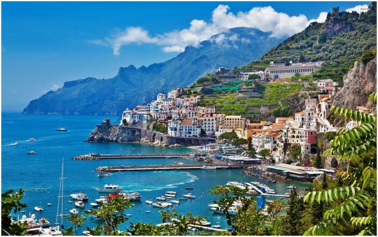 Tra Amalfi, Pompei, Paestum Lejlighed Salerno Eksteriør billede